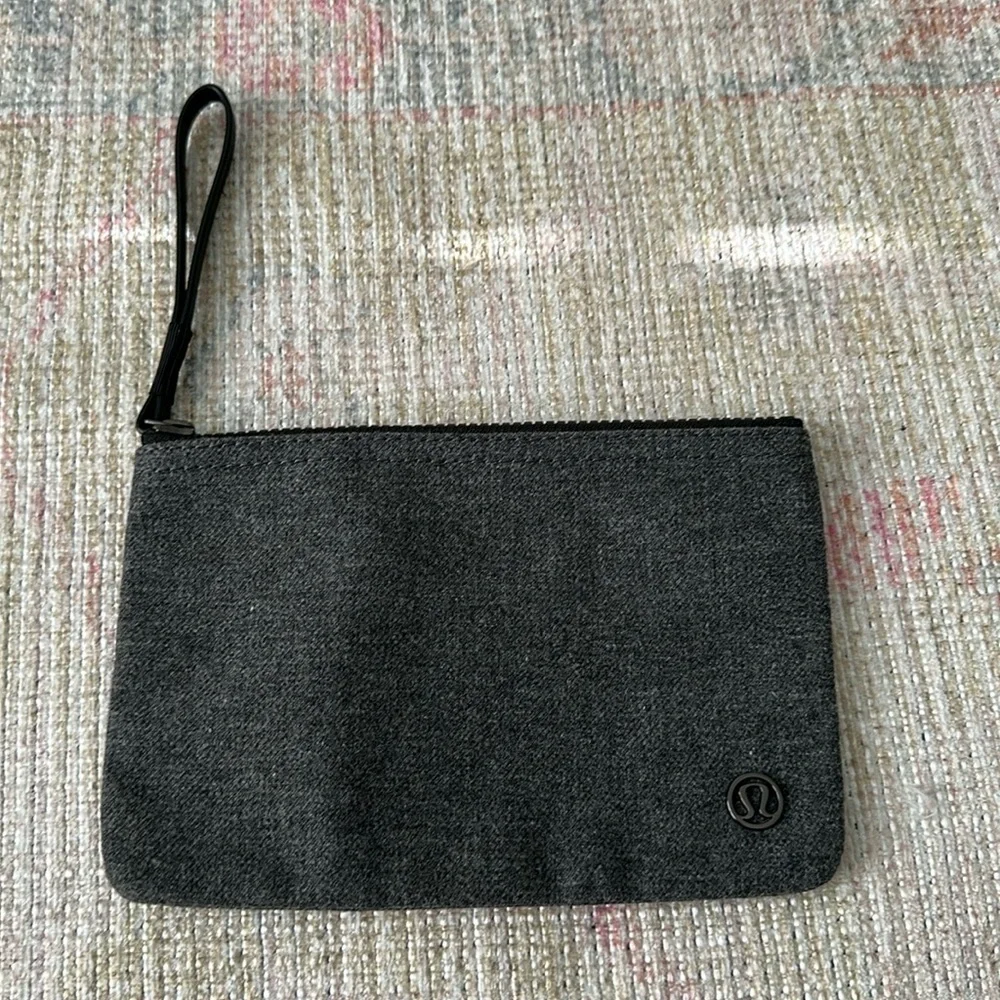 Mint RARE Lululemon Wool Wristlet